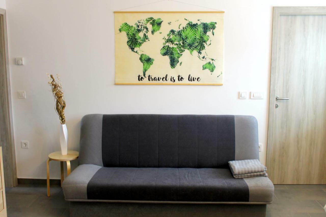 The Jungle Apartments And Rooms Bled Bagian luar foto