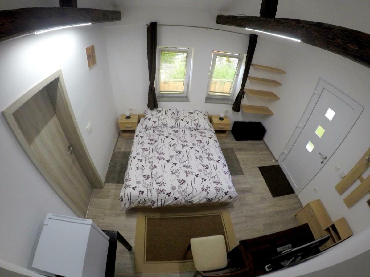 The Jungle Apartments And Rooms Bled Bagian luar foto